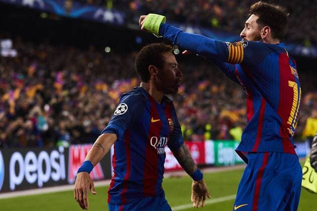 Fußball, CL, FC Barcelona - Paris St. Germain 08.03.2017, xslx, Fussball Champions League, FC Barcelona Barca - Paris St. Germain, emspor vl Lionel Messi (FC Barcelona) und Neymar da Silva Jr (FC Barcelona) Jubelt gemeinsam nach den Tor von Sergi Roberto (FC Barcelona) zu 6-1 Barcelona