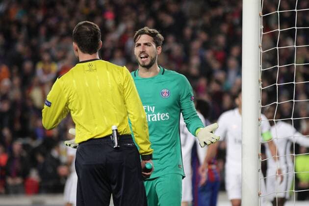 FuÃŸball, CL, FC Barcelona - Paris St. Germain March 8th 2017, Nou Camp, Barcelona, Spain; UEFA Champions League football, quarter-final 2nd leg, Barcelona FC versus Paris St German; Kevin Trapp discusses a penalty decision with the Goal Assistant Benjamin Brand. xangelxboludax  ActionPlus11854532