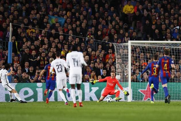 Edinson Cavani (PSG), Marc-Andre ter Stegen (Barcelona), March 8, 2017 - Football Soccer : UEFA Champions League Round 16 2nd leg match between FC Barcelona Barca 6-1 Paris Saint-Germain at Camp Nou stadium in Barcelona, Spain. Noxthirdxpartyxsales  (oqma021794)