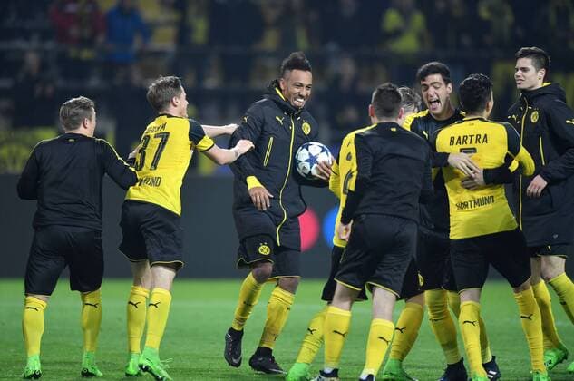 08.03.2017, Fussball, UEFA Champions League, Saison 2016 2017, Achtelfinale, Borussia Dortmund - Benfica Lissabon 4:0, Jubel (v.li.) Felix Passlack (Borussia Dortmund), Eric Durm (Borussia Dortmund), Pierre-Emerick Aubameyang, Pierre Emerick Aubameyang (Borussia Dortmund), Mikel Merino (Borussia Dortmund), Marc Bartra (Borussia Dortmund), Julian Weigl (Borussia Dortmund)