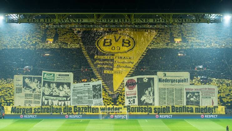 Dortmund, Germany 08.03.2017, UEFA Champions League - 2016 17 Season, Round of 16, Second leg, BV Borussia Dortmund - Benfica Lissabon, 4:0, BVB Fans mit einer Koreographie, Choreografie, suedtribuene ( DeFodi001