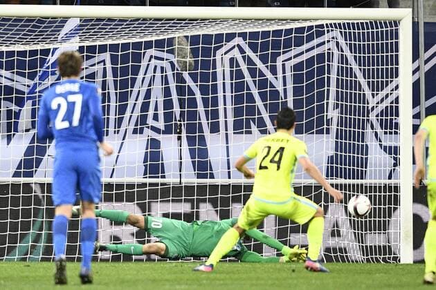 Genk s goalkeeper Mathew Ryan stops a penalty during a soccer game between Belgian teams KAA Gent and KRC Genk, Thursday 09 March 2017 in Gent, the first leg of the 1 8 finals of the Europa League competition. YORICKxJANSENS  x05062047x