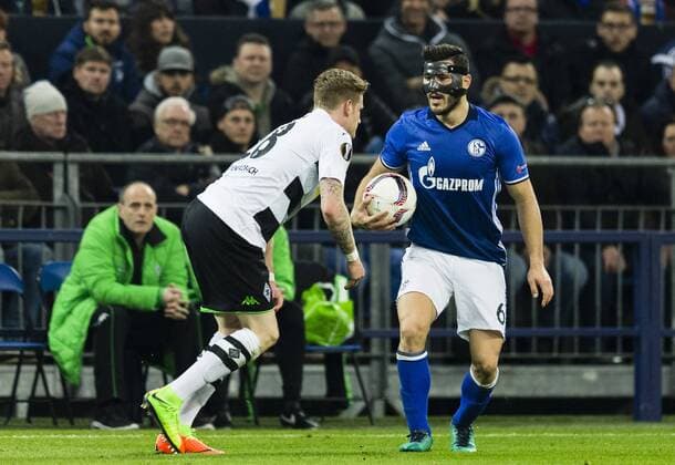 Gelsenkirchen, 09.03.2017 Andre Hahn (BMG), Sead Kolasinac (S04) FC Schalke 04 - Borussia Mönchengladbach