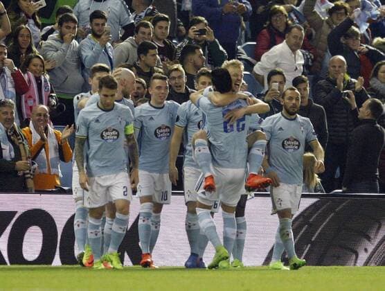 Celta de Vigo s players jubilate the first goal of the team against FC Krasnodar during their Europa League round of 16 first leg match at Balaidos stadium in Vigo, Galicia, Spain, 09 March 2017. CELTA DE VIGO VS. FC KRASNODAR !ACHTUNG: NUR REDAKTIONELLE NUTZUNG!  Copyright: xSalvadorxSasx GAL001 20170309-636246977120454420