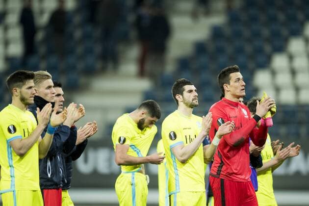 Gent s Jeremy Perbet, Gent s Rami Gershon, Gent s goalkeeper Jacob Rinne, Gent s Stefan Mitrovic and Gent s goalkeeper Lovre Kalinic show defeat after a soccer game between Belgian teams KAA Gent and KRC Genk, Thursday 09 March 2017 in Gent, the first leg of the 1 8 finals of the Europa League competition. JASPERxJACOBS  x05062105x