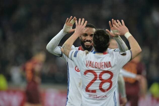 Alexandre Lacazette, Mathieu Valbuena (lyon) - Fussball, Europaleague, Olympique Lyon vs. AS Rom - 09 03 2017 FredericChambert Panoramic 