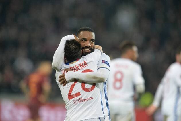 Alexandre Lacazette, Mathieu Valbuena (lyon) - Fussball, Europaleague, Olympique Lyon vs. AS Rom - 09 03 2017 FredericChambert Panoramic 