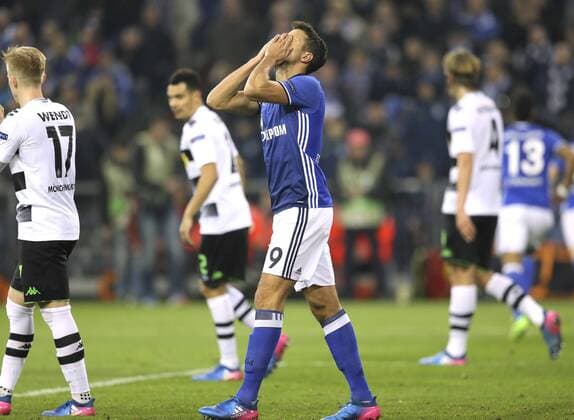 Foto : Franco di Santo (S 04) verpaast die Chance zur Führung Fussball Europaliga am Do. 09.03.2017 Schalke 04 - Borussia Mönchengladbach 1 - 1