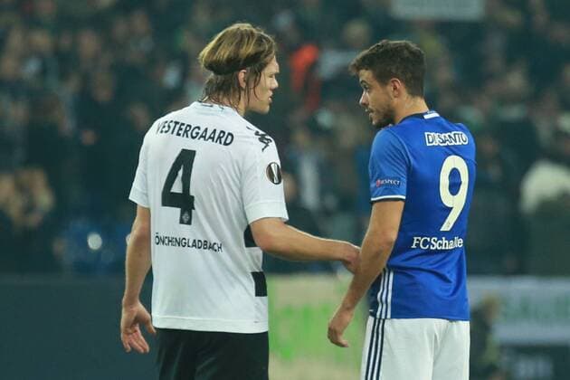 09.03.2017, xkvx, Fussball Europa League, FC Schalke 04 - Borussia Moenchengladbach, emspor, v.l. Jannik Vestergaard (Borussia Moenchengladbach), Franco Di Santo (FC Schalke 04) Gelsenkirchen