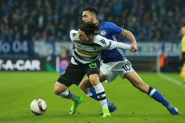 09.03.2017, xkvx, Fussball Europa League, FC Schalke 04 - Borussia Moenchengladbach, emspor, v.l. Nico Schulz (Borussia Moenchengladbach), Nabil Bentaleb (FC Schalke 04) Gelsenkirchen