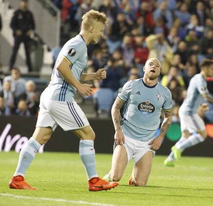 Guidetti, Wass. 1 8 first leg match of Europa League between Celta Vigo and FK Krasnodar. In this picture, Guidetti and Wass. xJORGExLANDINx 