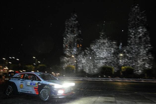 Belgium Thierry Neuville drives his Hyundai I20 Coupe WRC Motorsport Rallye WM during the first stage of World Rally of Mexico in Mexico City, Mexico, 09 March 2017. The World Rally of Mexico opens its first stage at the main square of Mexico. World Rally Championship !ACHTUNG: NUR REDAKTIONELLE NUTZUNG!  Copyright: xUlisesxRuizxBasurtox MEX41 20170310-636247213816424792