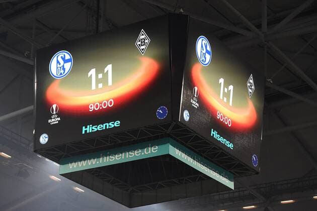 Fußball Europa League Achtelfinale FC Schalke 04 - Borussia Mönchengladbach am 09.03.2017 in der Veltins Arena in Gelsenkirchen Endstand in der Veltins Arena 1:1 xRx