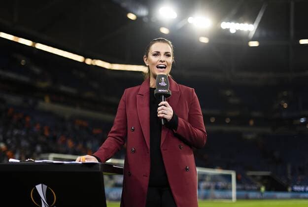 Gelsenkirchen, 09.03.2017 Moderatorin Laura Wontorra FC Schalke 04 - Borussia Mönchengladbach