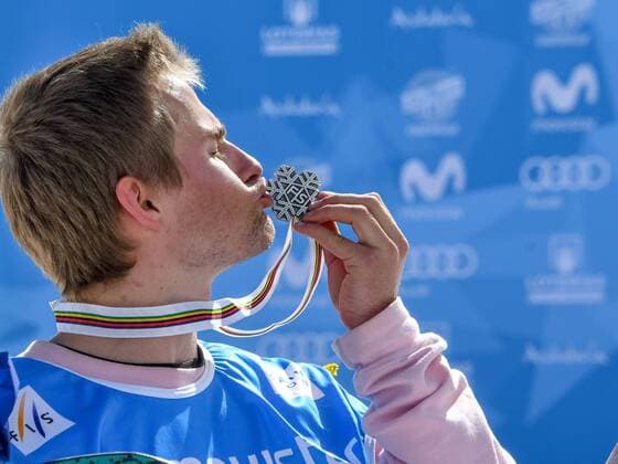 SNOWBOARD, FREESTYLE SKIING - FIS WC 2017 SIERRA NEVADA,SPAIN,11.MAR.17 - SNOWBOARDING - FIS Freestyle Ski and Snowboard World Championships, snowboard slopestyle, finals, men ladies, award ceremony. Image shows Nicolas Huber (SUI) with his bronze-medal. GEPAxpictures xOliverxLerch