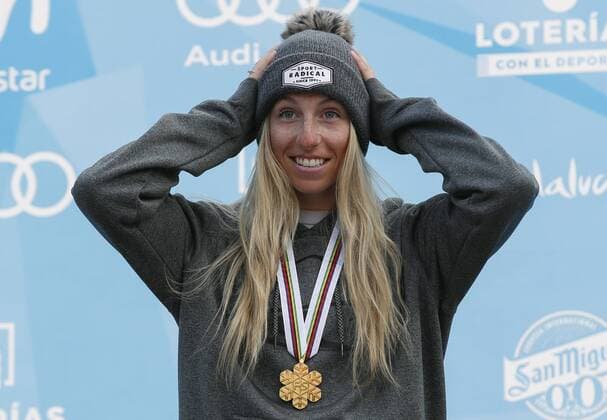 Canada s Laurie Blouin poses with the gold medal after the women s Slopestyle final of the FIS Freestyle Ski and Snowboard World Championships held in Sierra Nevada, Granada, Spain, on 11 March 2017. FIS FREESTYLE SKI AND SNOWBOARD WORLD CHAMPIONSHIPS !ACHTUNG: NUR REDAKTIONELLE NUTZUNG!  Copyright: xJULIOxMUNOZx 20170311-636248512875543747