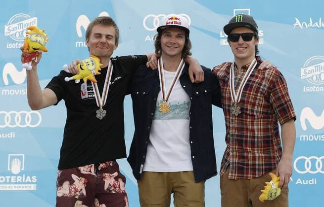 Belgian Seppe Smits (c), gold next to Swiss Nicolas Huber (L), silver and US Chris Corning (R) bronze after the men s Slopestyle final of the FIS Freestyle Ski and Snowboard World Championships held in Sierra Nevada, Granada, Spain, on 11 March 2017. FIS FREESTYLE SKI AND SNOWBOARD WORLD CHAMPIONSHIPS !ACHTUNG: NUR REDAKTIONELLE NUTZUNG!  Copyright: xJULIOxMUNOZx 20170311-636248516171625489