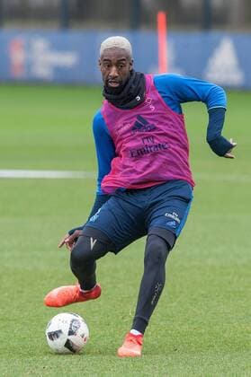 Deutschland, Hamburg , Volkspark Stadion, Fussball, 1. Bundesliga, Saison 2016 2017 , Training des Hamburger SV, Johan Djourou (HSV) am Ball