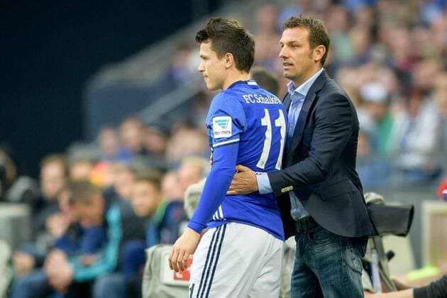 Trainer Markus Weinzierl (FC Schalke 04) und Yevhen Konoplyanka (FC Schalke 04 11) beim Bundesligaspiel zwischen dem FC Schalke 04 und dem FC Augsburg am 12.03.2017, Gelsenkirchen Copyright: xSchülerx xEibner-Pressefotox EP_jse
