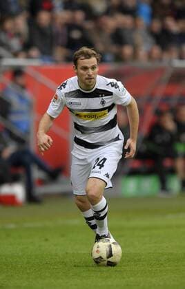 26.02.2017, Fussball 1.Liga 2016 2017, 22.Spieltag, FC Ingolstadt - Borussia Mönchengladbach, im AUDI-Sportpark in Ingolstadt. Tony Jantschke (Borussia Mönchengladbach) am Ball. 