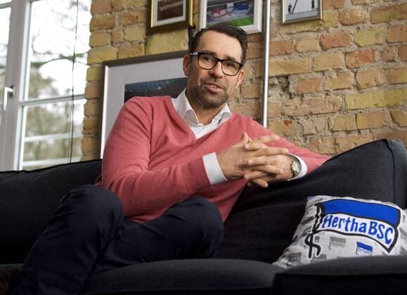 Fussball DFL 24.02.2017 1 Bundesliga Hertha BSC Manager Michael PREETZ