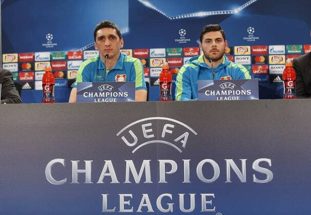 Bayer Leverkusen s Turkish head coach Tayfun Korkut (L) and striker Kevin Volland (R) during the press confence of the team held at Vicente Calderon stadium in Madrid, Spain on 14 March 2017 on the eve of the Champions League round of 16 second leg match played against Atletico Madrid. BAYER LEVERKUSEN S press conference PK Pressekonferenz !ACHTUNG: NUR REDAKTIONELLE NUTZUNG!  Copyright: xJAVIERxLOPEZx 20170314-636251174672982464