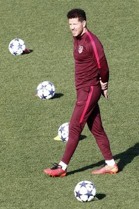 Atletico de Madrid s coach Diego Pablo Cholo Simeone during training session. March 14,2017.  (2017031404)