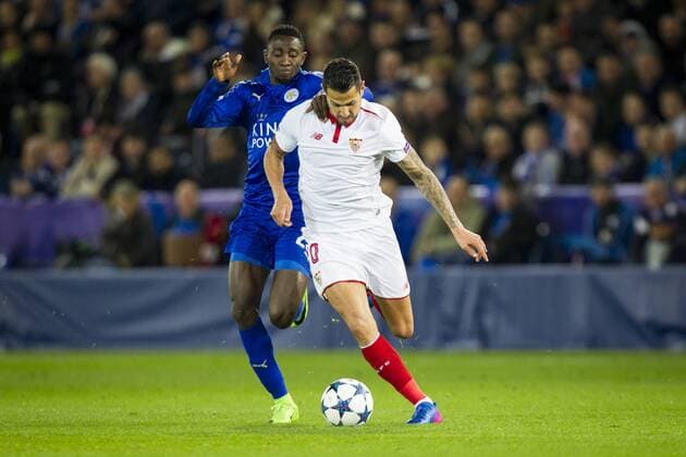 FuÃŸball, CL, Leicester City - FC Sevilla March 14th 2017, King Power Stadium, Leicester, England; UEFA Champions League Football 2nd Leg, Leicester City versus Seville; Vitolo of Sevilla holds off Wilfred Ndidi of Leicester City xGrahamxWilsonx  ActionPlus11856233