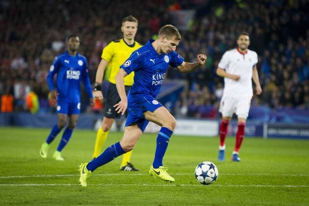 FuÃŸball, CL, Leicester City - FC Sevilla March 14th 2017, King Power Stadium, Leicester, England; UEFA Champions League Football 2nd Leg, Leicester City versus Seville; Marc Albrighton of Leicester City shoots to score Leicester s second goal (2-0) xGrahamxWilsonx  ActionPlus11856248