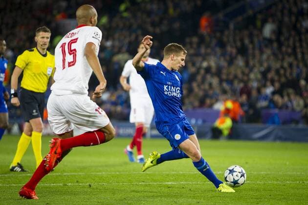 FuÃŸball, CL, Leicester City - FC Sevilla March 14th 2017, King Power Stadium, Leicester, England; UEFA Champions League Football 2nd Leg, Leicester City versus Seville; Marc Albrighton of Leicester City shoots to score Leicester s second goal (2-0) before N Zonzi can block xGrahamxWilsonx  ActionPlus11856250