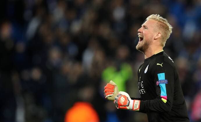 Football - 2016 2017 UEFA Champions League - Round of Sixteen, Second Leg: Leicester City 1 vs. Sevilla 2 Kasper Schmeichel of Leicester City celebrates during the match at the King Power Stadium. 