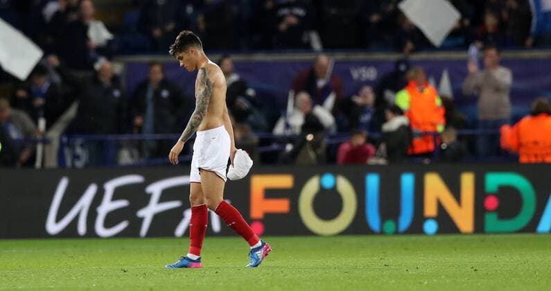 Football - 2016 2017 UEFA Champions League - Round of Sixteen, Second Leg: Leicester City 1 vs. Sevilla 2 Vitolo of Sevilla walks off after the match at the King Power Stadium. 