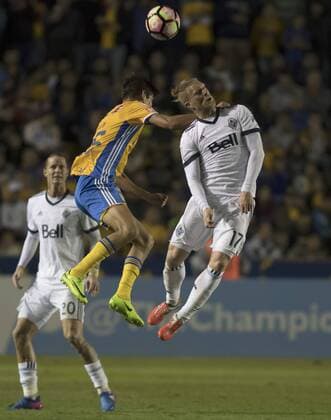 Tigres player Jürguen Damm (L) in action against Marcel De Jong (R) of Vancouver Whitecaps FC during their soccer match between Tigres of Mexico and Vancouver Whitecaps FC of Canada, of the Concacaf Champions League, held at the Universitario stadium in Monterrey, Mexico, on 14 March 2017. TIGRES VS VANCOUVER WHITECAPS FC !ACHTUNG: NUR REDAKTIONELLE NUTZUNG!  Copyright: xMiguelxSierrax MEX56 20170315-636251477043243961
