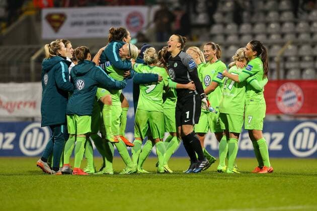 Muenchen, Germany, 15.03.2017, DFB-Pokal Viertelfinale, Frauen, FC Bayern Muenchen - VfL Wolfsburg, VfL Wolfsburg schlussjubel ( DeFodi507