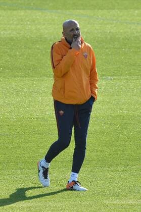 March 15, 2017 - Rome, Italy - AS Roma Coach Luciano Spalletti during training session at Centro Sportivo Fulvio Bernardini on March 15, 2017 in Rome, Italy. AS Roma press and training session  - ZUMAn230 20170315_zaa_n230_152 Copyright: xSilviaxLorex