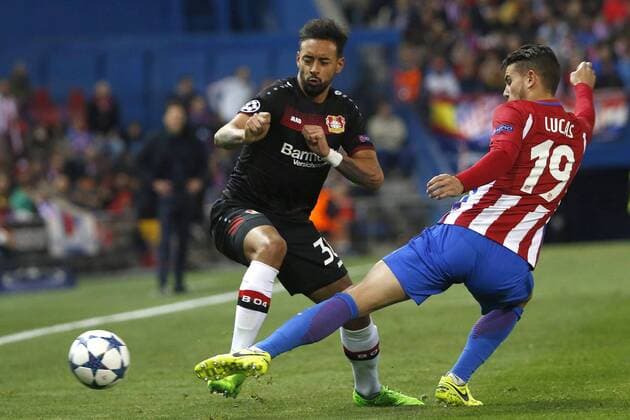 Atletico de Madrid s French defender Lucas Hernandez (R) vies for the ball with Leverkusen s midfielder Karim Bellarabi during the UEFA Champions League round of 16 second leg match between Atletico de Madrid and Leverkusen that both teams played at Vicente Calderon stadium in Madrid, Spain, 15 March 2017. ATLATICO DE MADRID VS. LEVERKUSEN !ACHTUNG: NUR REDAKTIONELLE NUTZUNG!  Copyright: xKikoxHuescax MAD003 20170315-636252135208016373