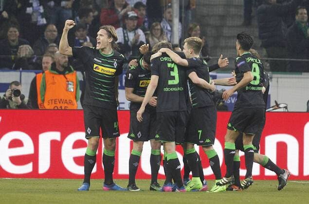 Mönchengladbach, Borussiapark, 16.03.17: Jubel nach dem 1:0 Tor von Andreas Christensen (Bor. Moenchengladbach) (3), Jannik Vestergaard (Bor. Moenchengladbach) (L) im Achtelfinale der Europa League zwischen Borussia Mönchengladbach vs. FC Schalke 04 in der Saison 2016 2017.
