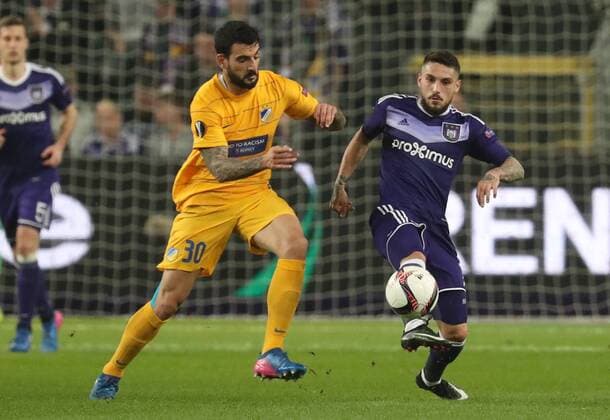 Apoel s Giorgos Merkis and Anderlecht s Nicolae-Claudiu Stanciu fight for the ball during a return 1 8 final game of the Europa League competition between Belgian soccer team RSC Anderlecht and Cyprus team Apoel Nicosie in Anderlecht, Thursday 16 March 2017. First leg in Nicosie ended on a 0-1 result. VIRGINIExLEFOUR  x05065989x