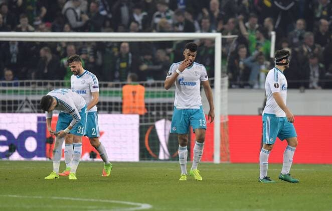 16.03.2017, Fussball, UEFA Europa League, Saison 2016 2017, Achtelfinale, Borussia Moenchengladbach - FC Schalke 04, v.li., Matija Nastasic (FC Schalke 04), Daniel Caligiuri (FC Schalke 04), Alessandro Schoepf, Eric Maxim Choupo Moting, Eric Maxim Choupo-Moting (FC Schalke 04), Sead Kolasinac (Schalke 04)