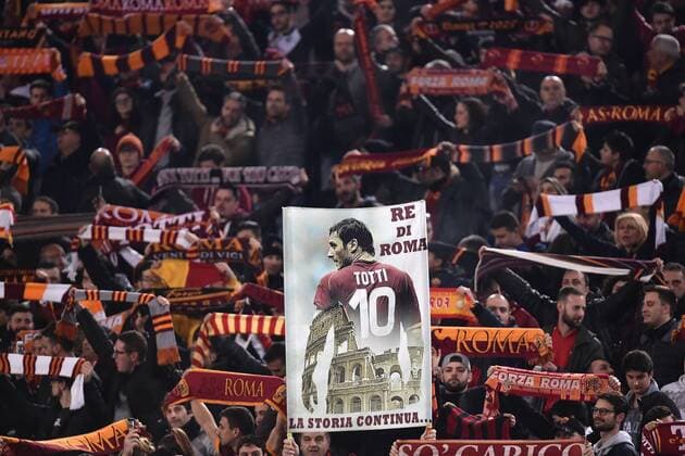 Tifosi Roma. As Roma supporters with a Totti banner Football, Roma 16-03-2017 Europa League 2016 2017 Round of 16 AS Rom - Olympique Lyon AndreaxStaccioli