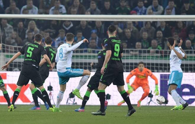 16.03.2017, Fussball, UEFA Europa League, Saison 2016 2017, Achtelfinale, Borussia Moenchengladbach - FC Schalke 04, Leon Goretzka (Schalke 04), 3. v.li., erzielt das Tor zum 2:1