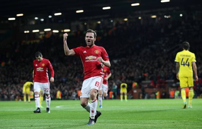 Bilder des Tages - SPORT Football - 2016 2017 Europa Cup - Round 16, 2nd leg - Manchester United ManU vs FC Rostov Juan Mata of Manchester United celebrates scoring during the match at Old Trafford. 