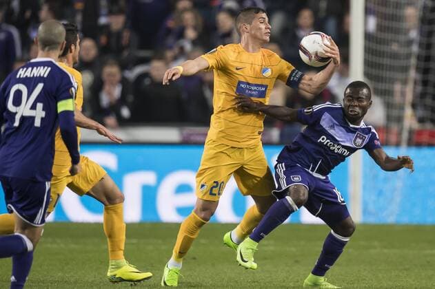 (L-R) Pieros Sotiriou of Apoel FC, Frank Acheampong of RSC Anderlechtduring the UEFA Europa League round of 16 match between RSC Anderlecht and APOEL on March 16, 2017 at Constant Vanden Stock Stadium in Brussels, Belgium. RSC Anderlecht v APOEL UEFA Europa League 2016 2017 xVIxGerritxvanxKeulenxIVx 7355052
