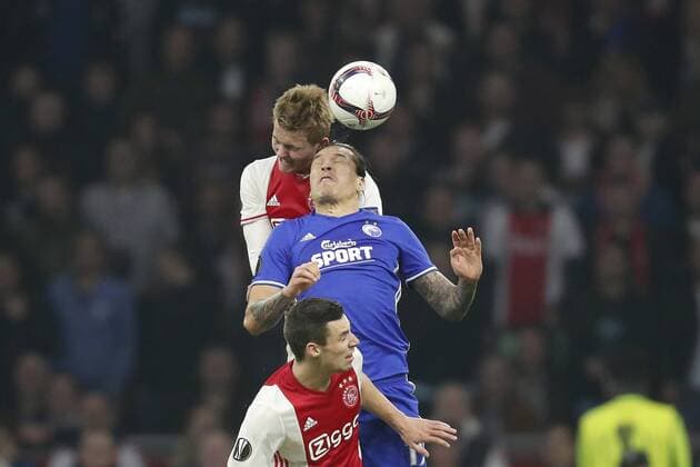 (L-R) Matthijs de Ligt of Ajax, Nick Viergever of Ajax, Federico Santander of FC Copenhagenduring the UEFA Europa League round of 32 match between Ajax Amsterdam and FC Copenhagen at the Amsterdam Arena on March 16, 2017 in Amsterdam, The Netherlands Ajax v FC Kopenhagen UEFA Europa League 2016 2017 xVIxxIVx 7355073