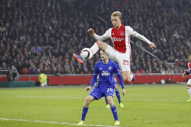 (L-R) Nicolai Boilesen of FC Copenhagen, Kasper Dolberg of Ajaxduring the UEFA Europa League round of 32 match between Ajax Amsterdam and FC Copenhagen at the Amsterdam Arena on March 16, 2017 in Amsterdam, The Netherlands Ajax v FC Kopenhagen UEFA Europa League 2016 2017 xVIxxIVx 7355181