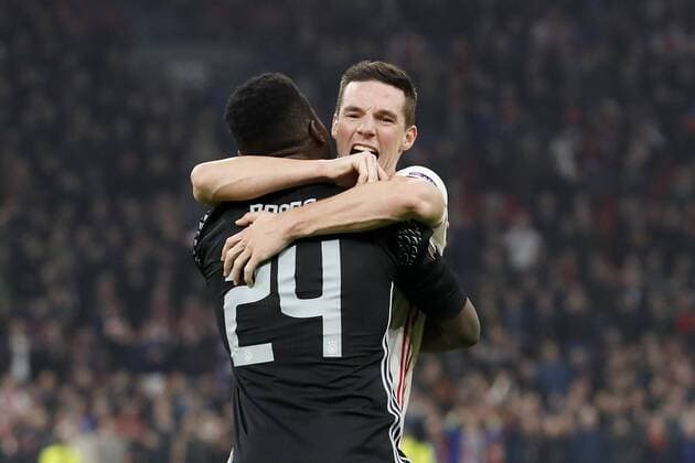 (L-R) goalkeeper Andre Onana of Ajax, Nick Viergever of Ajaxduring the UEFA Europa League round of 32 match between Ajax Amsterdam and FC Copenhagen at the Amsterdam Arena on March 16, 2017 in Amsterdam, The Netherlands Ajax v FC Kopenhagen UEFA Europa League 2016 2017 xVIxxIVx 7355183