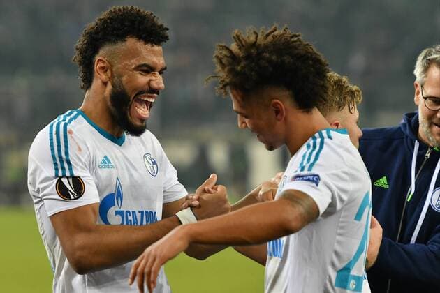 GER, Borussia Mönchengladbach (GER) vs. FC Schalke 04 (GER) 16.03.2017, Borussia Park , Moenchengladbach , Europa Leaque, Achtelfinale, Rueckspiel GER, Borussia Mönchengladbach (GER) vs. FC Schalke 04 (GER) im Bild: Sieg Jubel glücklich zufrieden,Gestik, Mimik, freuen sich über den Sieg re Eric Maxim Choupo-Moting (FC Schalke 13), li Thilo Kehrer (FC Schalke 20), Foto © nordphoto Meuter nordphotox xMeuter