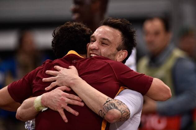 March 16, 2017 - Rome, Italy - Mathieu Valbuena of Olympique Lyonnais celebrates the victory after the UEFA Europa League match between Roma and Olympique Lyonnais at Stadio Olimpico, Rome, Italy on 16 March 2017 Roma v Olympique Lyonnais UEFA Europa League  - ZUMAn230 20170316_zaa_n230_159 Copyright: xGiuseppexMaffiax