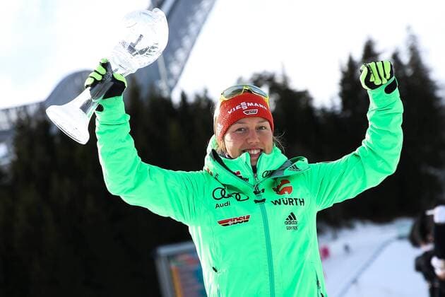 Bilder des Tages - SPORT BIATHLON - IBU WC Final Oslo OSLO,NORWAY,17.MAR.17 - BIATHLON - IBU World Cup Final, award ceremony for the Individual World Cup, ladies. Image shows Laura Dahlmeier (GER). GEPAxpictures xPhilippxBrem