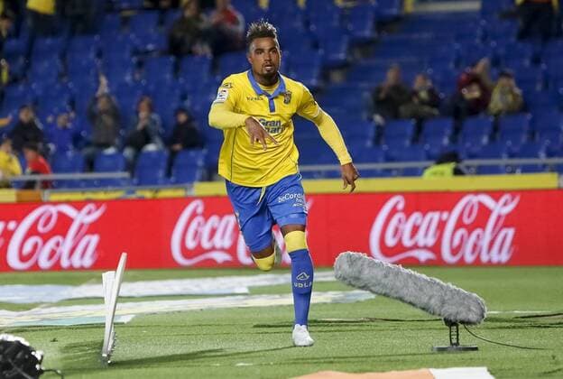 Themen der Woche - SPORT Bilder des Tages - SPORT Fußball, UD Las Palmas - FC Villarreal PRINCE BOATENG CELEBRA SU GOL CONTRA EL VILLARREAL Y QUE DARIA EL TRIUNFO A LA UD LAS PALMAS Cordon Press  xPHOTOxBYxÂ©SERGIOxBOLANOS xFOTOx xPARTIDOxLIGAxSANTANDERxJORNADAx28xUDxLASxPALMASx-xVILLAREALxCFx